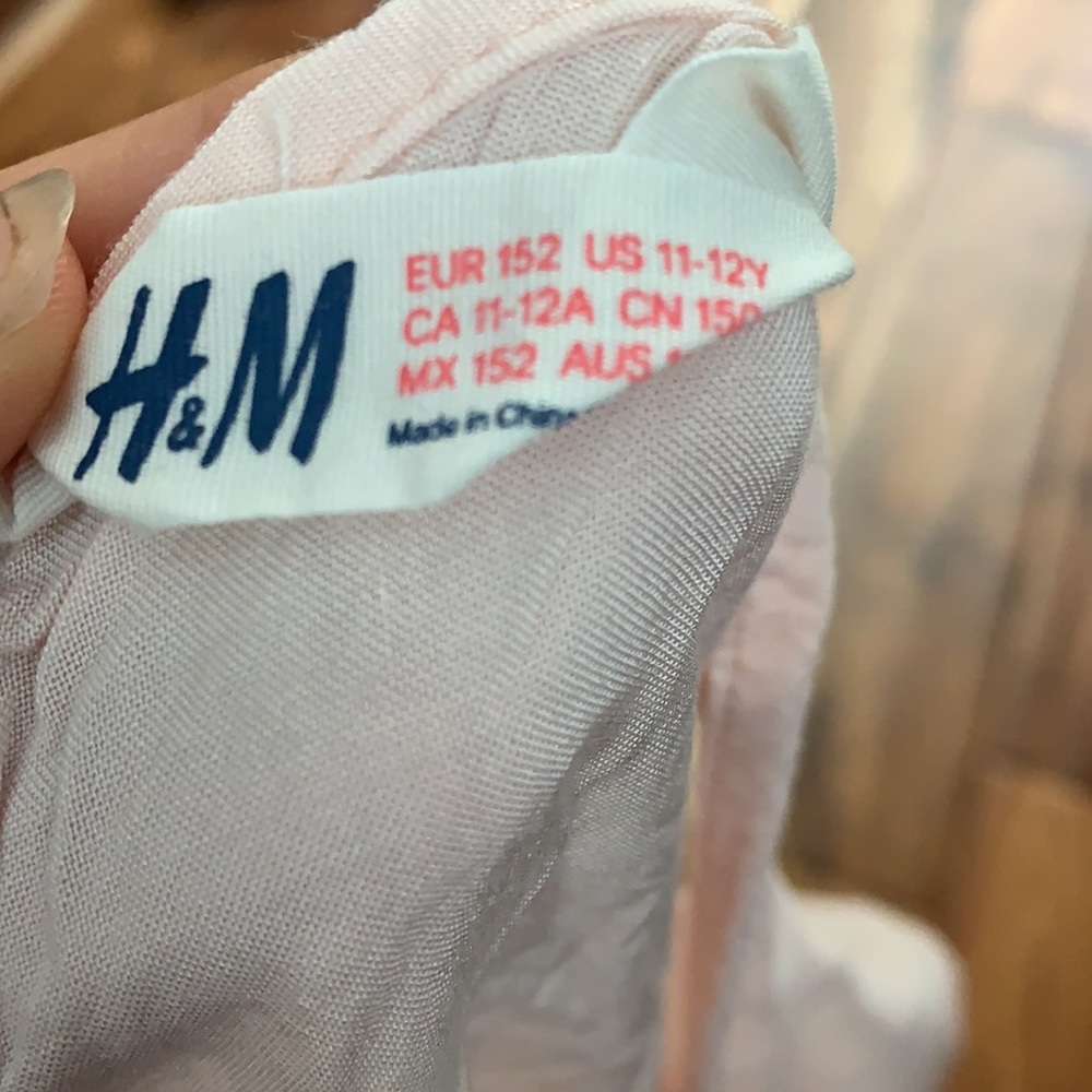 H&M Ruffle Tank - Picture 3 of 4